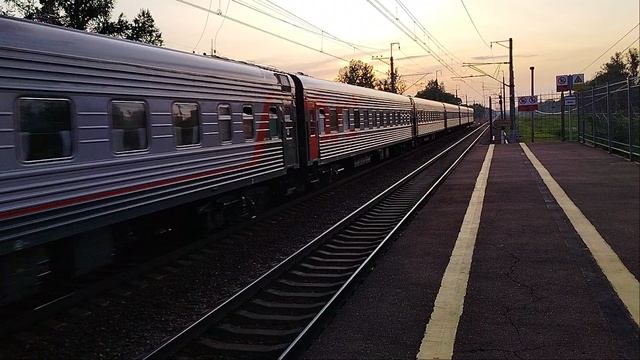 6 июня 2025 г. Электровоз ЭП2К-325 с Пассажирским поездом Саблино