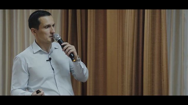Инвестиции в коммерческую недвижимость. Торговое помещение или офисное? Равиль Габидуллин