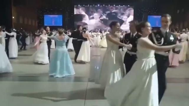 Москва принимает Международный благотворительный кадетский бал