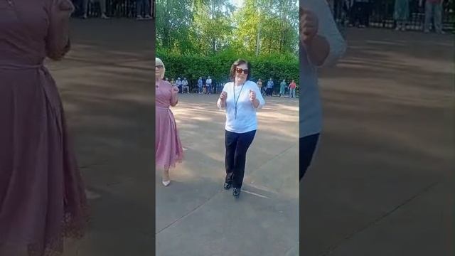 1000017044.mp4