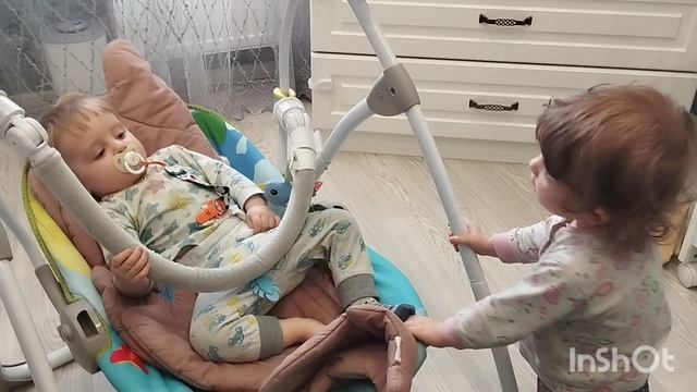 Помощница растёт 🥰