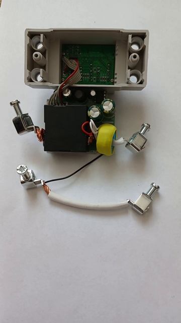 Обзор Реле контроля напряжения и тока Jiuji JJVPD1-80F