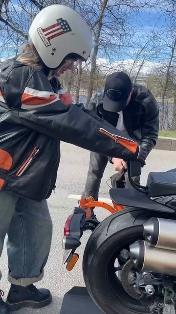 1000109563.mp4