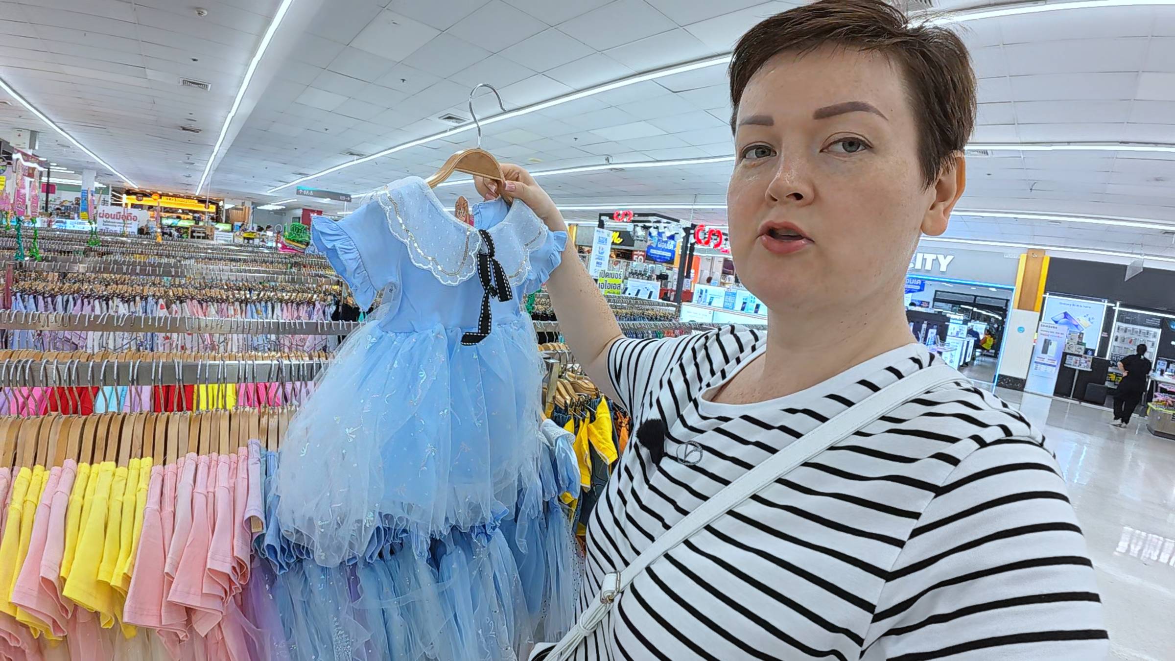 Планы ИЗМЕНИЛИСЬ! ПРИШЛОСЬ поменять билеты и остаться в Таиланде ЕЩЁ! Неожиданный ПОДАРОК! Влог