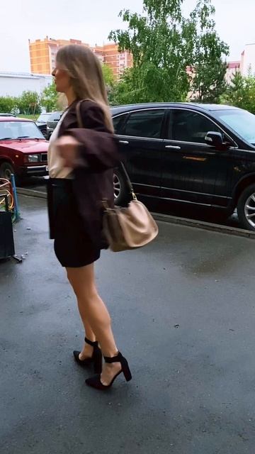 Ты молода, свежа, красива, жизнь прекрасна и впереди всё лето❤️