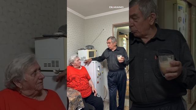 Кофеварка с автоматическим капучинатором от Demiand ☕️