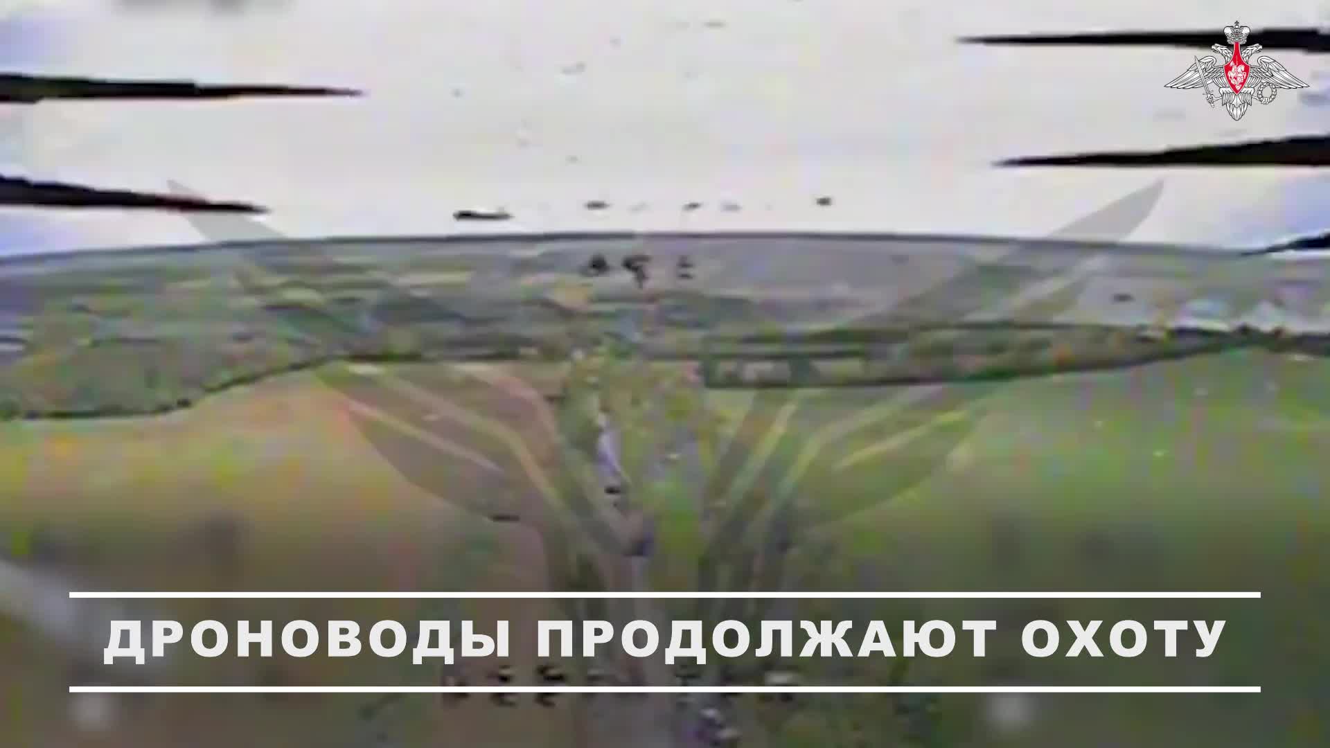 🎮Расчет FPV-дронов Центра «Рубикон» уничтожил колесный бронетранспортер финского производства Si...