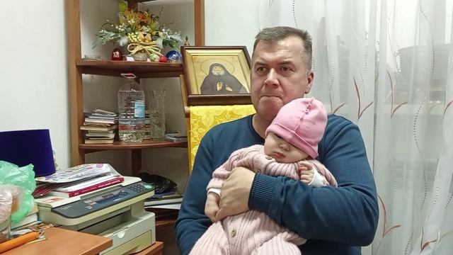 "С Богом!" сегодня приводит пример того, как родители помогают ребенку стать ближе к Богу.