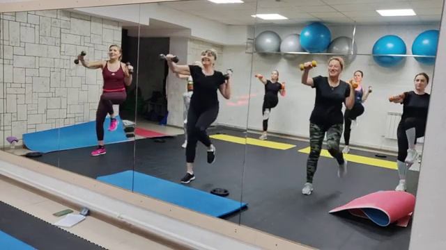 БУДЕТ ЖАРКО, если гантели 3-4 кг. блин 5 кг. Погнали 💪🔥руки, бедра, пресс
