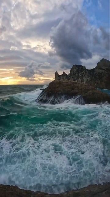 Вы не поверите но это цвет моря в Крыму