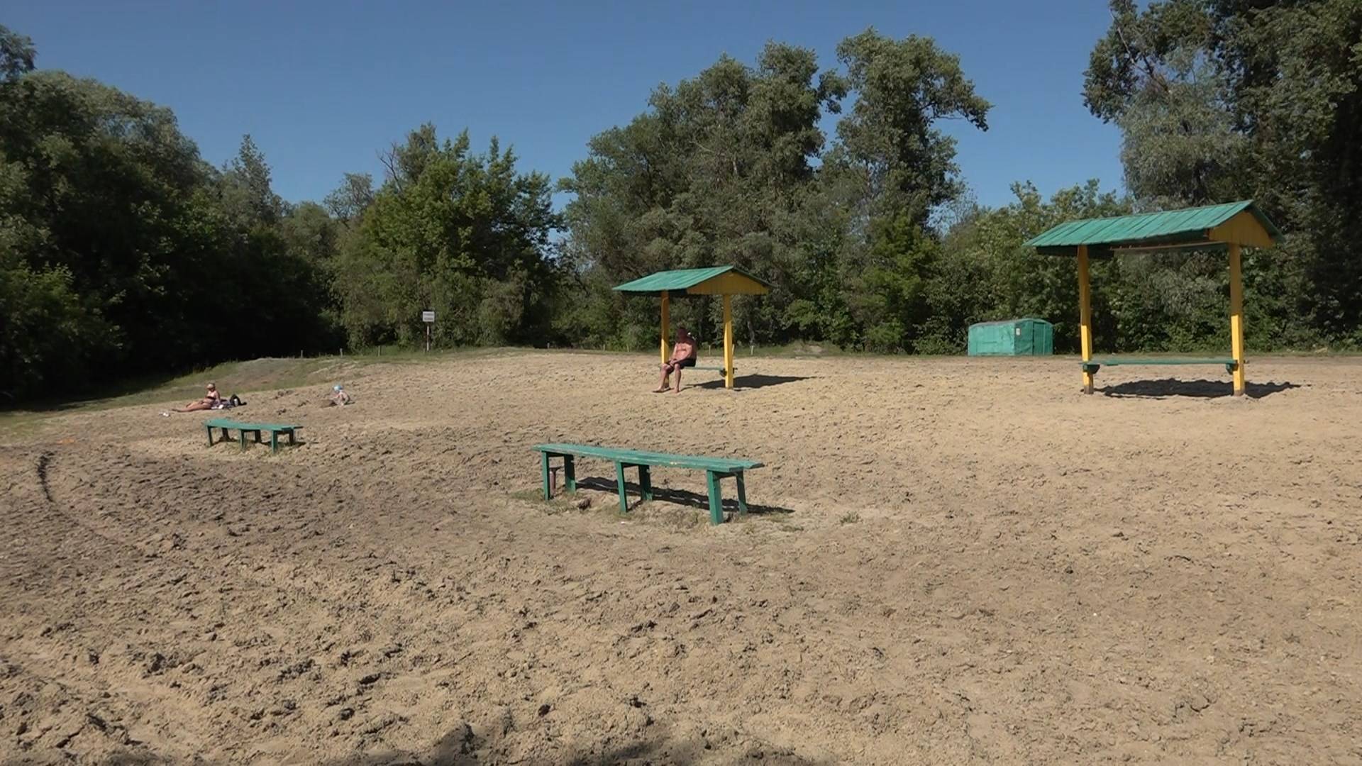 Подготовка пляжа