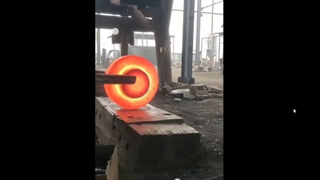 Горячая ковка трехступенчатой ступицы