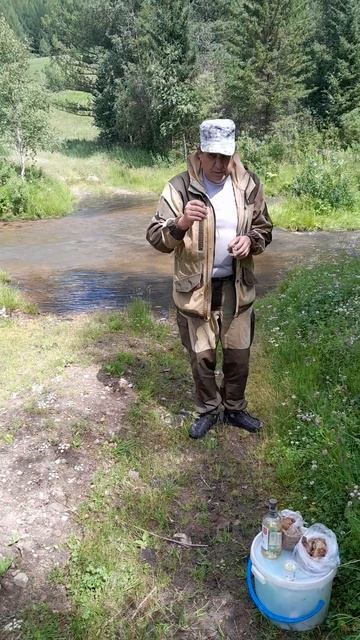 По Хакасским обычаям надо задобрить хозяина тайги, что-бы была удача на рыбалке 🐟