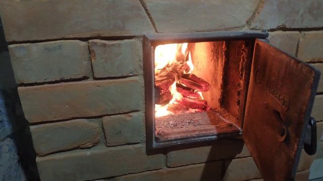 ТРИ ПРАВИЛА ТОПКИ ПЕЧІ