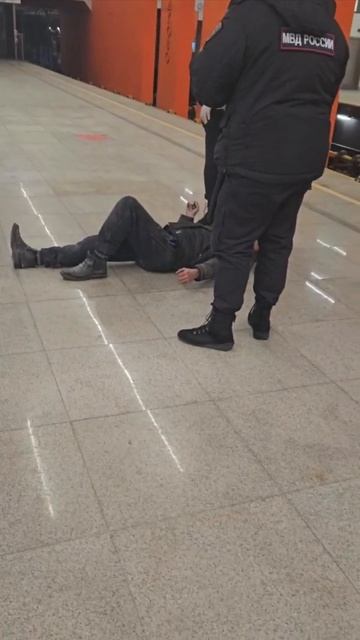 БУДНИ МЕТРО.