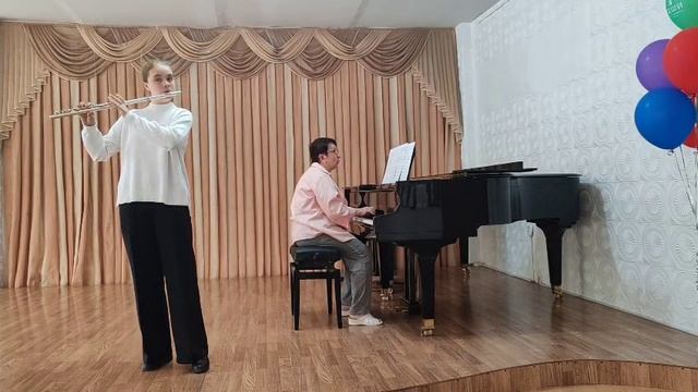 Юршина Дарья,"Остинато" из Античной сюиты Дж. Раттер