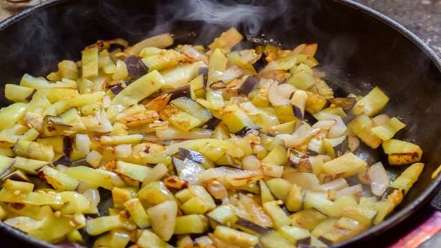 Баклажаны с рисом на зиму