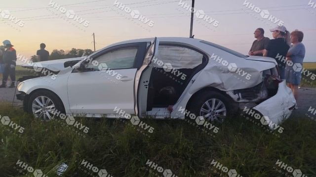 8 июня 1 человек погиб и трое пострадали в ДТП с участием трех автомобилей в Белореченском районе