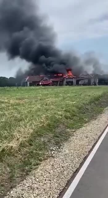 Один человек погиб, пятеро ранены из-за ракетного удара фашистами по культурно-досуговому центру ...