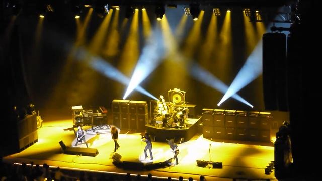 Ozzy Osbourne. War Pigs. Scream Tour '10