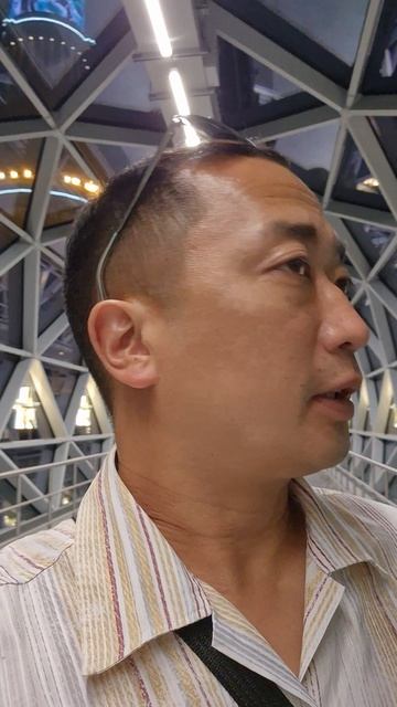 На аллее звёзд