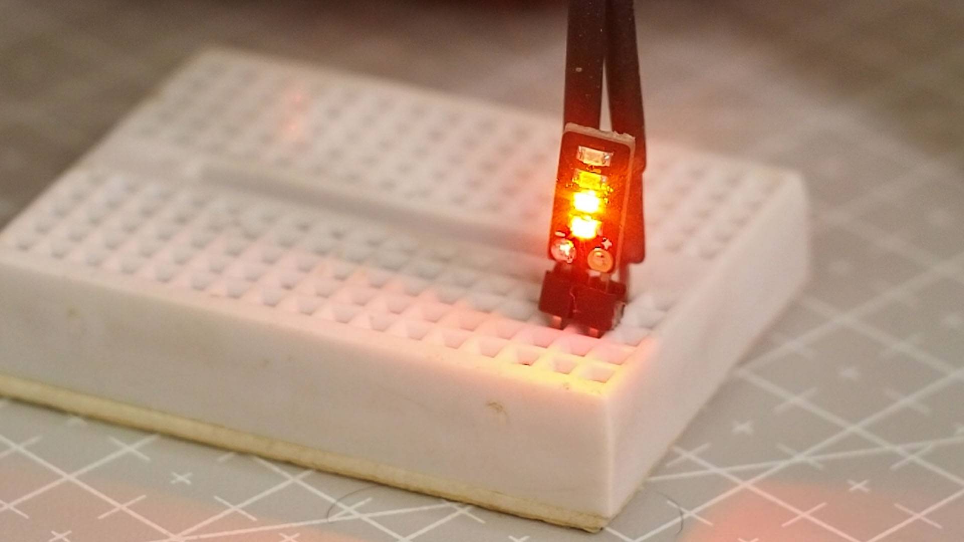 Мини-индикатор уровня заряда Li-Ion батареи