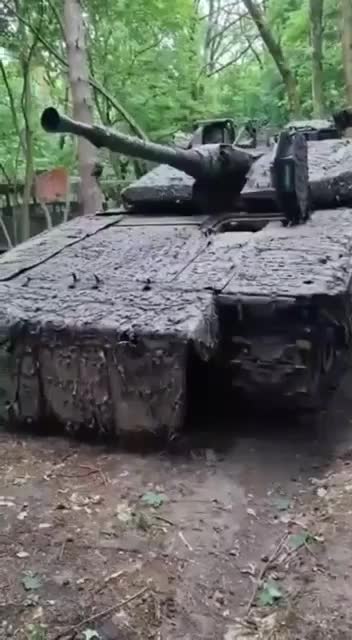 Отремонтированная шведская БМП CV-90 на вооружении российских военнослужащих 83 гвардейской брига...