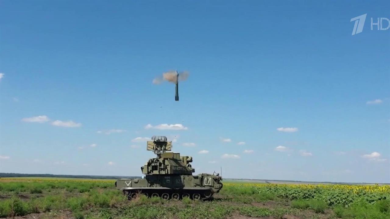 Отражена массированная атака украинских дронов на российскую территорию