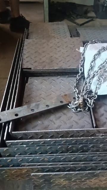Гибка листа 4мм рифленый