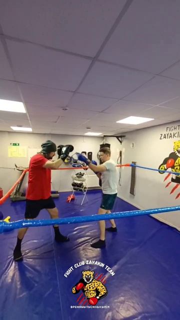 Доброе утро понедельника🥊
Всем хорошего настроения и продуктивного дня😊https://t.me/box_zayakintea