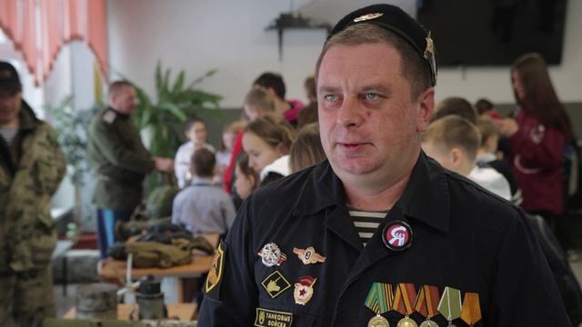 Трофейное оружие НАТО и ВСУ в МАОУ СОШ 143.
