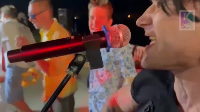 🎸Порция позитива от керченских ребят!