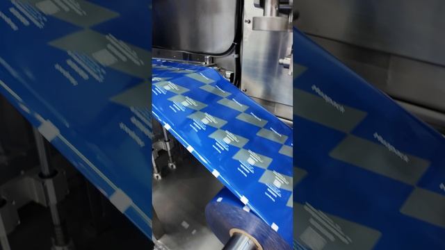 Minipress.ru Машина для розлива гелей в фармацевтические контейнеры