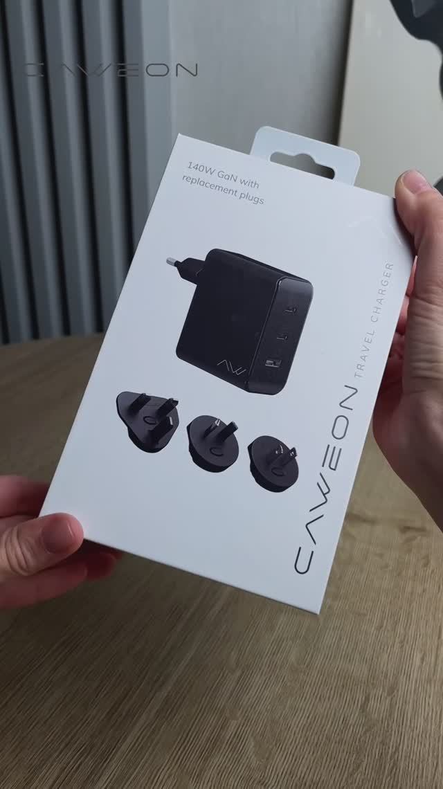 Travel Charger CAWEON со сменными вилками 140Вт, GaN.