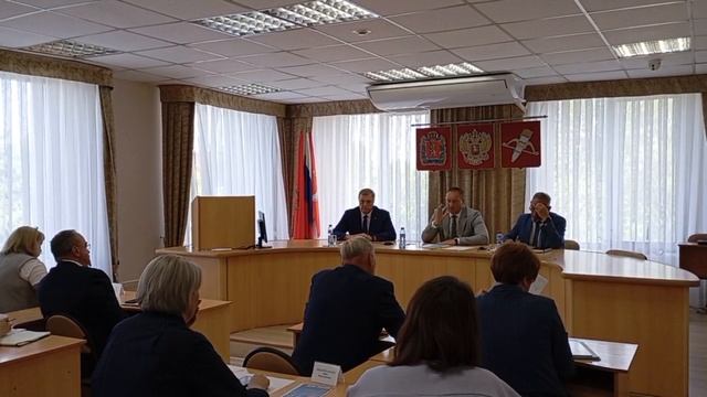 Мэр Ачинска Игорь Титенков рассказал подчиненным как работать в телефонном режиме