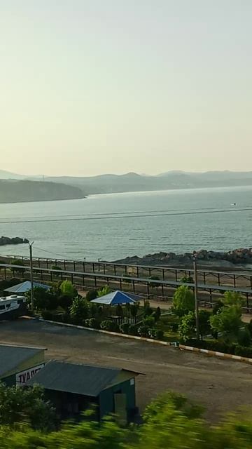 А вот и Чёрное море.