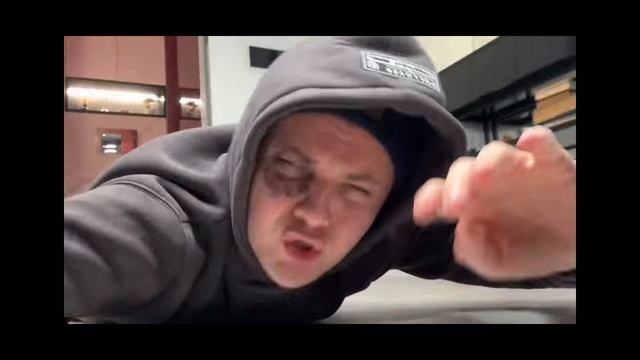 КТО ТВОЯ МАМА