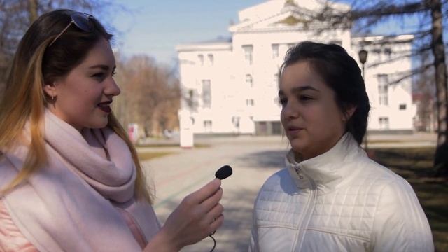 #видео
Интервью со студенткой Лизой