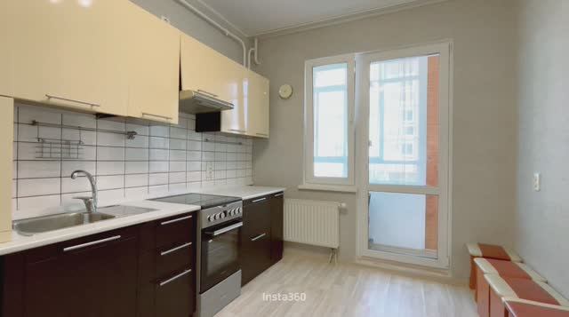 Продаётся квартира в Екатеринбурге, ул. Карасьевская, 18