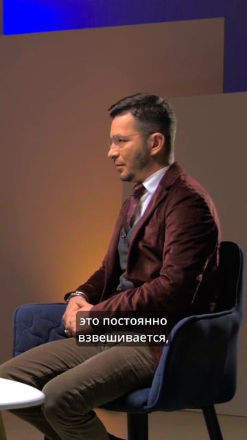 Нас ОЦЕНИВАЮТ по БРЕНДАМ? / Послушай Петра