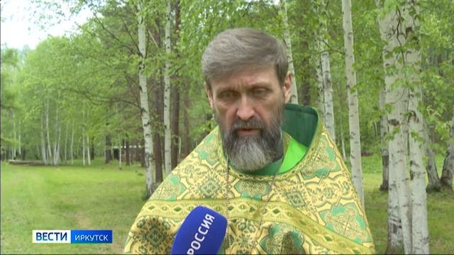 Троицу отметили православные христиане. В этот день вспоминают евангельское событие