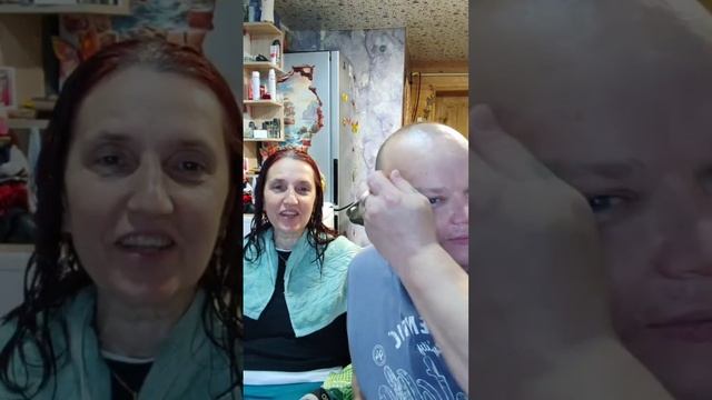 Утренний эфир от 9.06.25 мою Кате голову, делаю маску для лица, собираемся ехать в город