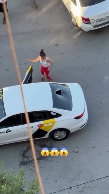 Ситуация: таксист включает платное ожидание, еще не подъехав — твои действия🍔
