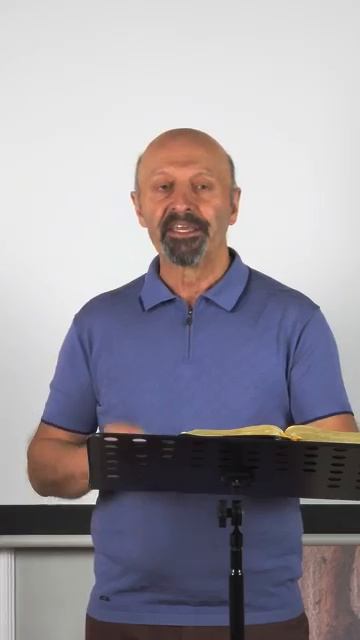 Не давайте святыни псам.....