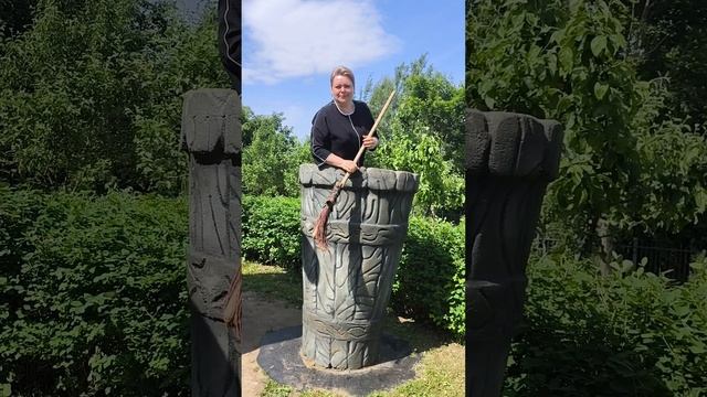 В каждой женщине живёт маленькая ведьмочка. Стихи. Елена Немоляева #слушайсердце #поэзия #стихи