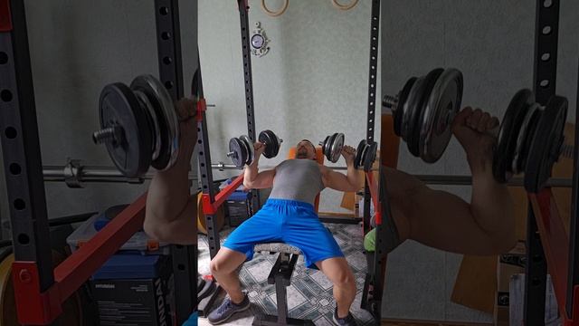 Жим 2по 30,5кг лёгкая тренировка😁