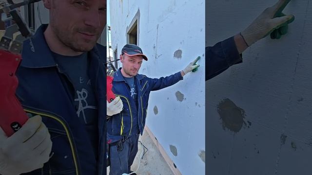 Светильники  на фасаде - прокладываем кабель в утеплителе под штукатуркой