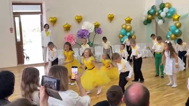 Мы маленькие звёзды-2025.Танец в детском саду.