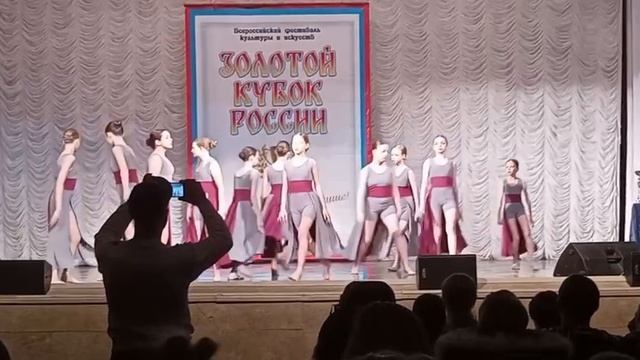НЕ ЗРЯ У АЛИСЫ
ДОМА СТОЛЬКО
МЕДАЛЕЙ 🏅 👏