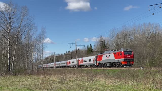 Электровоз ЭП2К-466, перегон Новый Быт - Пупышево